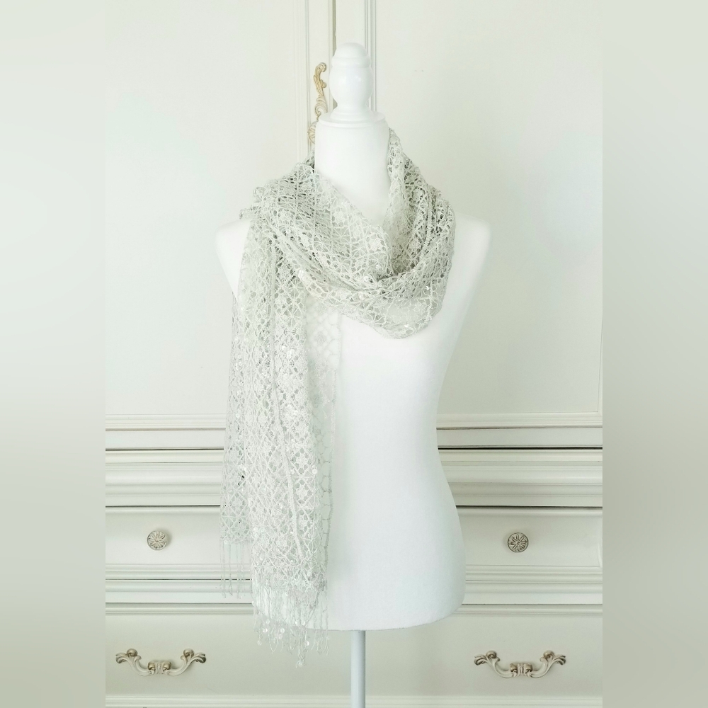 Badgley Mischka Gray Silver Crochet Sequin Wrap Scarf  20"W X 73"L NWT